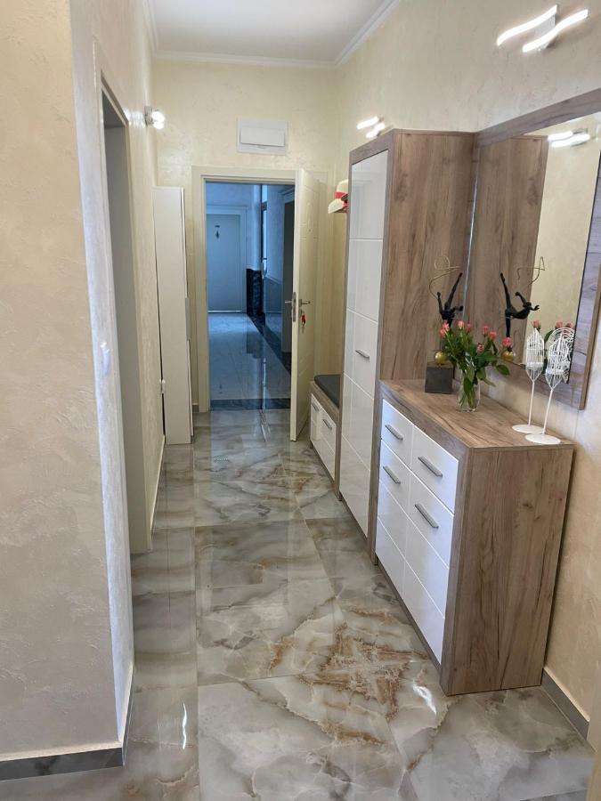 Luxury Penthouse Apartments At Valencia Gardens Burgas Luaran gambar