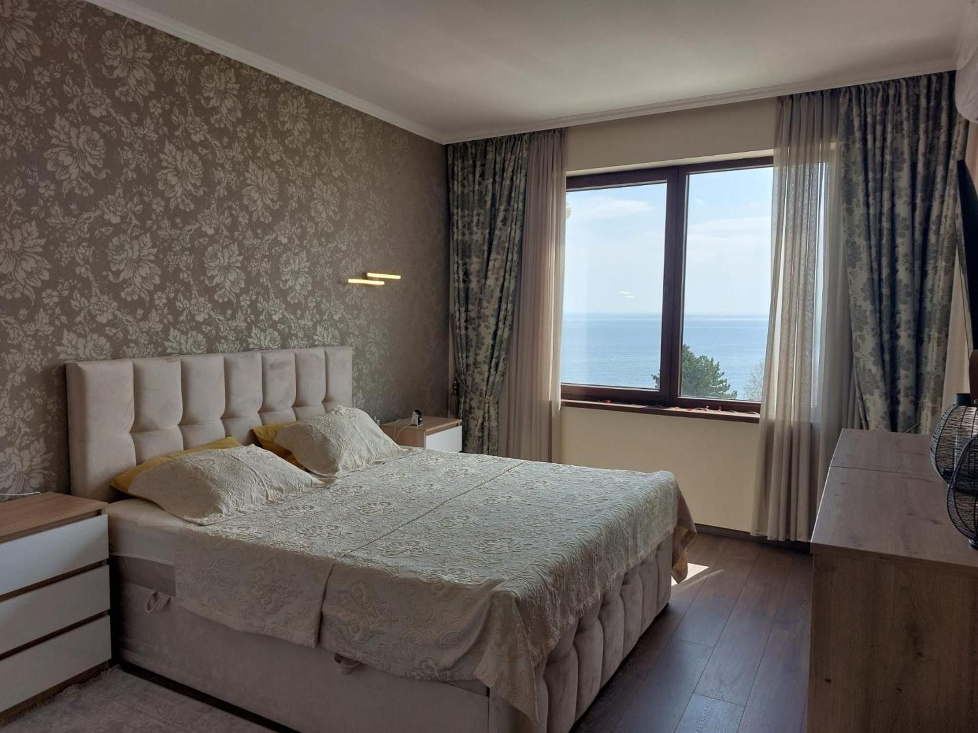 Luxury Penthouse Apartments At Valencia Gardens Burgas Luaran gambar